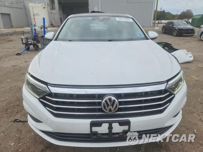 Piąte zdjęcie samochodu w środku: 2019 VOLKSWAGEN JETTA SEL VIN:3VWE57BU6KM039124 - miniatura
