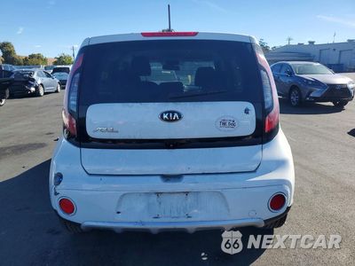Zdjęcie 6 z 13 samochodu: 2018 KIA SOUL + VIN:KNDJP3A54J7889986 - miniatura