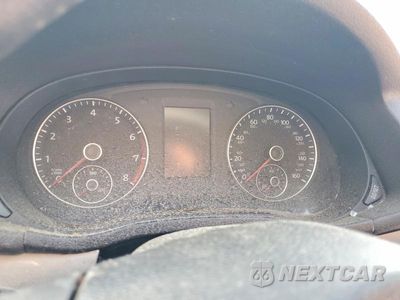 Zdjęcie 9 z 12 samochodu: 2012 VOLKSWAGEN PASSAT S VIN:1VWAP7A32CC053848 - miniatura