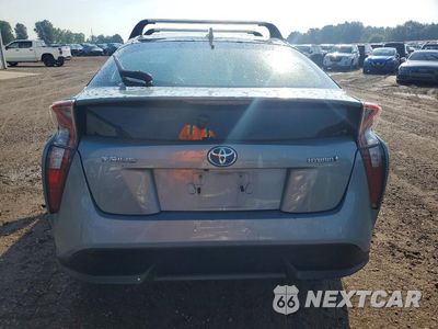 Zdjęcie 6 z 13 samochodu: 2016 TOYOTA PRIUS FOUR TOURING VIN:JTDKARFU7G3507927 - miniatura