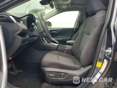 Zdjęcie 7 z 14 samochodu: 2019 TOYOTA RAV4 XLE VIN:JTMP1RFV6KD043708 - miniatura