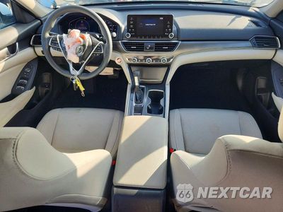 Zdjęcie 8 z 12 samochodu: 2018 HONDA ACCORD LX VIN:1HGCV1F18JA156983 - miniatura