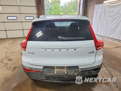Zdjęcie 6 z 14 samochodu: 2026 VOLVO XC40 PLUS VIN:YV4L12UC0T2785300 - miniatura