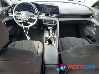 Zdjęcie 8 z 12 samochodu: 2023 HYUNDAI ELANTRA SEL VIN:KMHLS4AG4PU528360 - miniatura