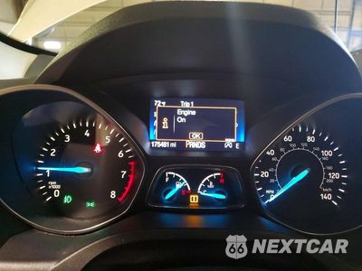 Zdjęcie 9 z 13 samochodu: 2017 FORD ESCAPE TITANIUM VIN:1FMCU9J91HUA92710 - miniatura
