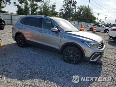 Czwarte zdjęcie samochodu z boku: 2024 VOLKSWAGEN TIGUAN SE VIN:3VVNB7AX4RM051503 - miniatura