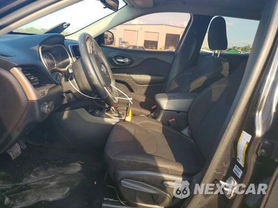 Zdjęcie 7 z 12 samochodu: 2016 JEEP CHEROKEE LATITUDE VIN:1C4PJMCS1GW133843 - miniatura