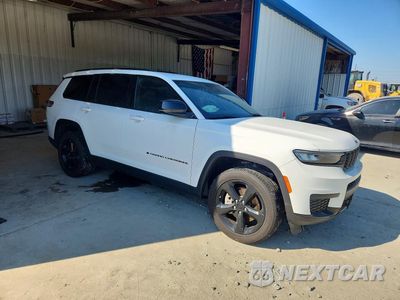 Czwarte zdjęcie samochodu z boku: 2025 JEEP GRAND CHEROKEE L LAREDO VIN:1C4RJKAG1S8631534 - miniatura
