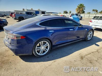 Trzecie zdjęcie samochodu z tyłu: 2015 TESLA MODEL S 85D VIN:5YJSA1H22FF092577 - miniatura