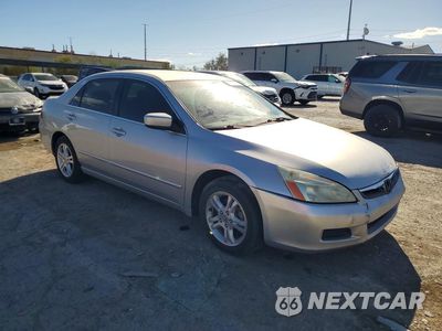 Czwarte zdjęcie samochodu z boku: 2007 HONDA ACCORD SE VIN:1HGCM56397A153983 - miniatura