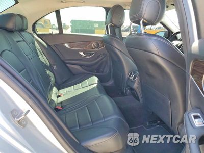 Zdjęcie 10 z 12 samochodu: 2018 MERCEDES-BENZ C 300 4MATIC VIN:55SWF4KB4JU248803 - miniatura