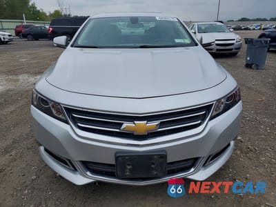 Piąte zdjęcie samochodu w środku: 2018 CHEVROLET IMPALA LT VIN:2G1105S33J9160026 - miniatura