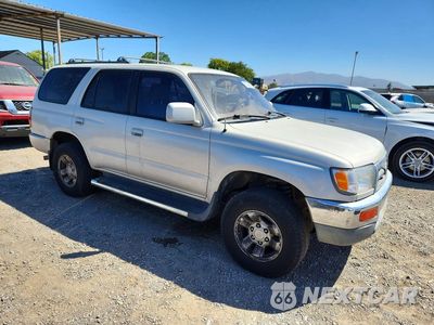 Czwarte zdjęcie samochodu z boku: 1998 TOYOTA 4RUNNER SR5 VIN:JT3GN86R6W0076291 - miniatura