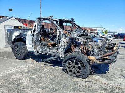 Czwarte zdjęcie samochodu z boku: 2023 FORD F150 VIN:1FTMF1E54PKF14037 - miniatura