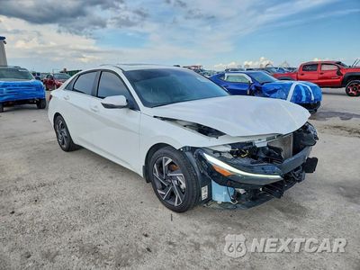 Czwarte zdjęcie samochodu z boku: 2025 HYUNDAI ELANTRA LIMITED VIN:KMHLP4DG0SU058205 - miniatura
