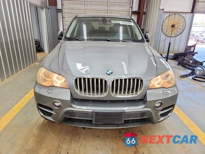 Piąte zdjęcie samochodu w środku: 2011 BMW X5 XDRIVE50I VIN:5UXZV8C55BL419427 - miniatura