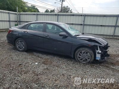 Czwarte zdjęcie samochodu z boku: 2024 HYUNDAI ELANTRA SEL VIN:KMHLM4DG4RU742421 - miniatura