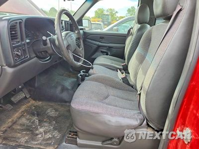 Zdjęcie 7 z 12 samochodu: 2004 CHEVROLET SILVERADO C1500 VIN:1GCEC14X84Z300297 - miniatura
