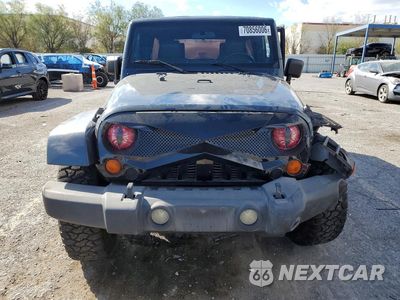 Piąte zdjęcie samochodu w środku: 2007 JEEP WRANGLER SAHARA VIN:1J4GB59187L136381 - miniatura