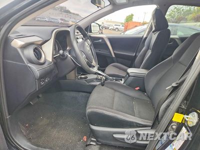 Zdjęcie 7 z 13 samochodu: 2015 TOYOTA RAV4 XLE VIN:2T3RFREV9FW239632 - miniatura