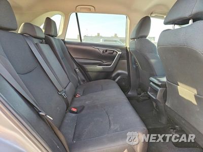 Zdjęcie 10 z 13 samochodu: 2020 TOYOTA RAV4 LE VIN:2T3H1RFV5LC058999 - miniatura
