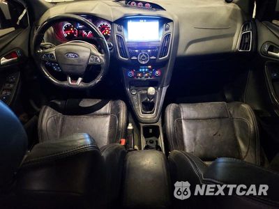 Zdjęcie 8 z 12 samochodu: 2017 FORD FOCUS ST VIN:1FADP3L96HL214774 - miniatura