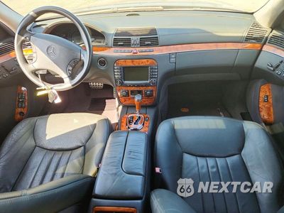 Zdjęcie 8 z 13 samochodu: 2005 MERCEDES-BENZ S 55 AMG VIN:WDBNG74J85A461864 - miniatura