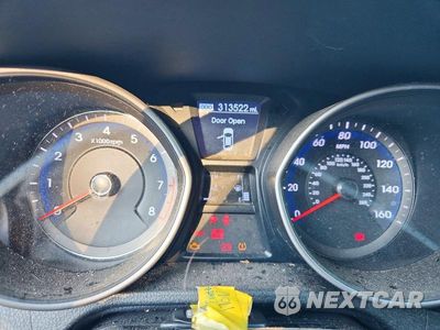 Zdjęcie 9 z 13 samochodu: 2013 HYUNDAI ELANTRA GT BASE VIN:KMHD35LE0DU022670 - miniatura