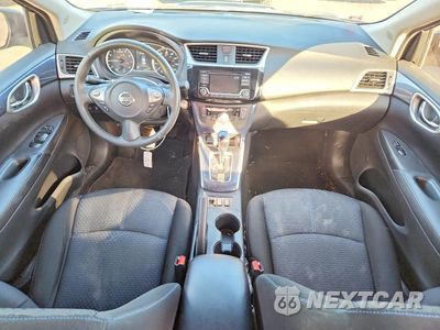 Zdjęcie 8 z 12 samochodu: 2018 NISSAN SENTRA SR VIN:3N1AB7AP2JY246769 - miniatura