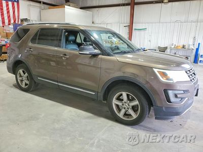 Czwarte zdjęcie samochodu z boku: 2016 FORD EXPLORER XLT VIN:1FM5K8DH1GGB85851 - miniatura