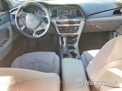 Zdjęcie 8 z 12 samochodu: 2015 HYUNDAI SONATA SE VIN:5NPE24AF1FH035202 - miniatura