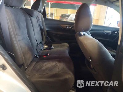 Zdjęcie 10 z 12 samochodu: 2015 NISSAN ROGUE S VIN:KNMAT2MV3FP590921 - miniatura