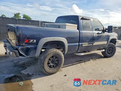 Trzecie zdjęcie samochodu z tyłu: 2006 CHEVROLET SILVERADO K1500 VIN:1GCEK19Z06Z123695 - miniatura