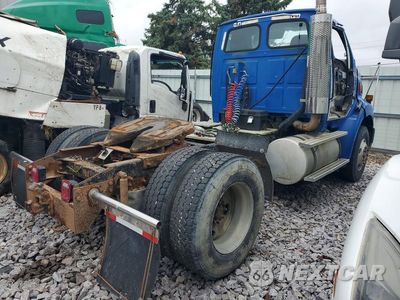 Trzecie zdjęcie samochodu z tyłu: 1998 FORD A9513 SEMI TRUCK VIN:1FTYY92K3WVA36341 - miniatura