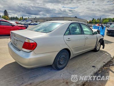 Trzecie zdjęcie samochodu z tyłu: 2005 TOYOTA CAMRY LE VIN:4T1BE30K55U591824 - miniatura