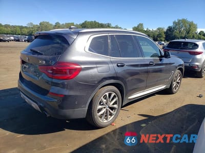 Trzecie zdjęcie samochodu z tyłu: 2018 BMW X3 XDRIVE30I VIN:5UXTR9C57JLC78829 - miniatura