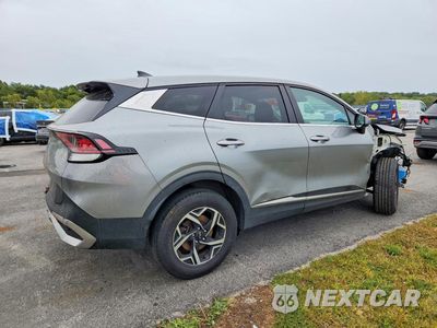 Trzecie zdjęcie samochodu z tyłu: 2024 KIA SPORTAGE LX VIN:KNDPUCDF0R7313430 - miniatura