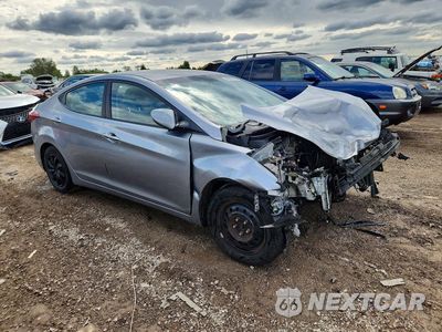 Czwarte zdjęcie samochodu z boku: 2016 HYUNDAI ELANTRA SE VIN:5NPDH4AE2GH740223 - miniatura