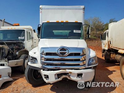 Piąte zdjęcie samochodu w środku: 2026 HINO L6 BOX TRUCK VIN:5PVNJ7DV4T5T51308 - miniatura