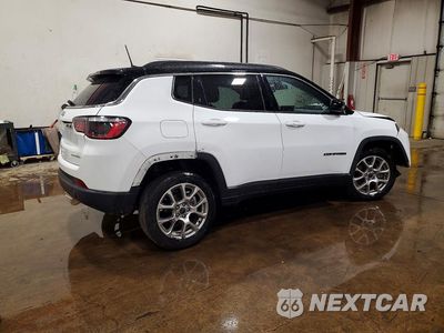 Trzecie zdjęcie samochodu z tyłu: 2025 JEEP COMPASS LIMITED VIN:3C4NJDCNXST504885 - miniatura
