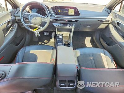 Zdjęcie 8 z 12 samochodu: 2020 HYUNDAI SONATA SEL PLUS VIN:5NPEJ4J21LH030156 - miniatura