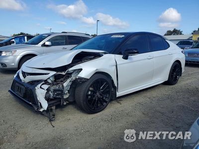 2021 TOYOTA CAMRY XSE V6 4T1KZ1AK8MU053222 - główne zdjęcie licytacji z USA - miniatura