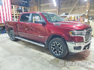 Czwarte zdjęcie samochodu z boku: 2025 RAM 1500 LARAMIE VIN:1C6SRFJP7SN641933 - miniatura