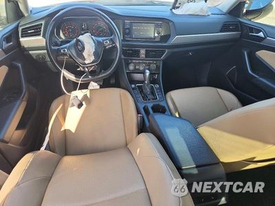 Zdjęcie 8 z 13 samochodu: 2019 VOLKSWAGEN JETTA S VIN:3VWCB7BU8KM254617 - miniatura