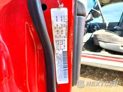 Zdjęcie 12 z 12 samochodu: 1999 JEEP GRAND CHEROKEE LAREDO VIN:1J4GW58S7XC752961 - miniatura