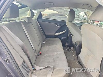 Zdjęcie 10 z 13 samochodu: 2014 TOYOTA PRIUS TWO VIN:JTDKN3DU0E1766823 - miniatura