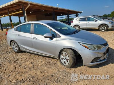 Czwarte zdjęcie samochodu z boku: 2017 CHEVROLET CRUZE LS VIN:1G1BC5SM6H7234894 - miniatura