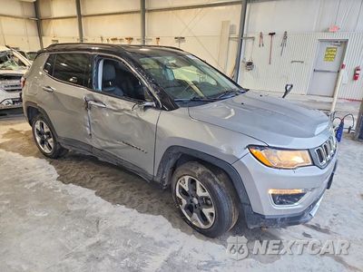 Czwarte zdjęcie samochodu z boku: 2019 JEEP COMPASS LIMITED VIN:3C4NJDCB2KT766504 - miniatura