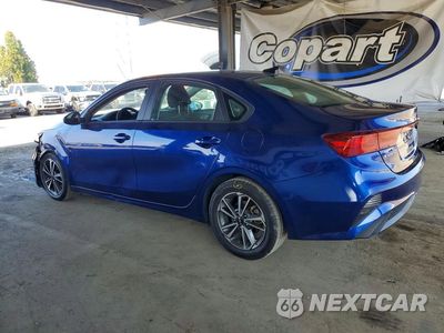 Drugie zdjęcie samochodu z przodu: 2023 KIA FORTE LXS VIN:3KPF24AD8PE565515 - miniatura