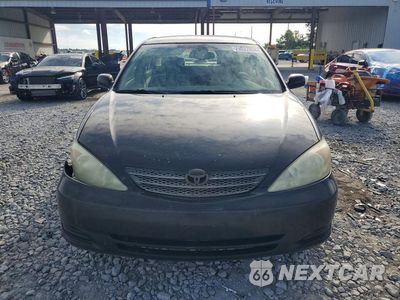 Piąte zdjęcie samochodu w środku: 2002 TOYOTA CAMRY LE VIN:4T1BE32K52U024442 - miniatura